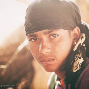 портрет молодого индийца в пустыне Тар