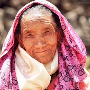 бабушка в непале