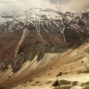 горные склоны в непале