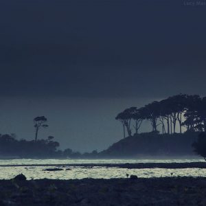 Грозовые тучи над островом Нил в Андаманских островах в Индии
