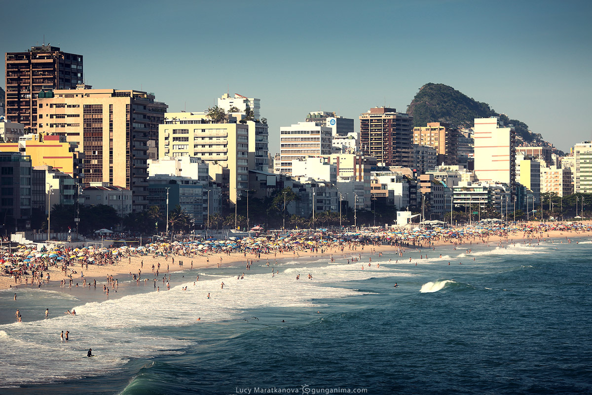 пляж леблон в рио де жанейро в бразилии